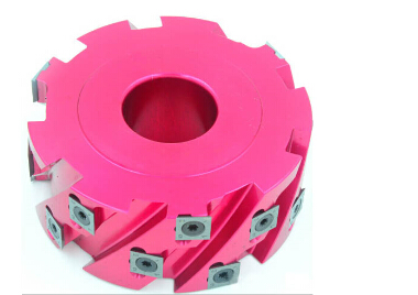 四面刨——使用時候要小心！